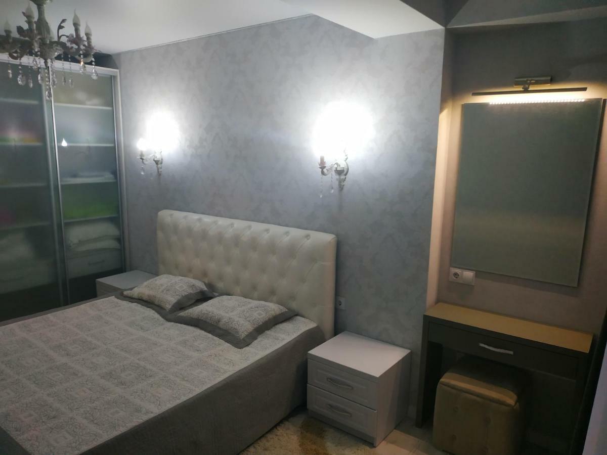 Apartament Lux Sect. Riscani 키시나우 외부 사진